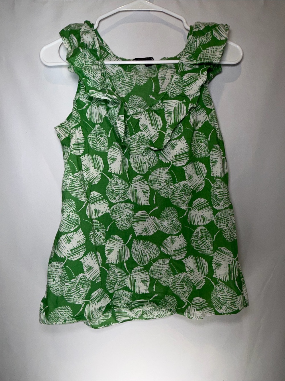 Banana Republic Green and White Leaf-Pattern Tank